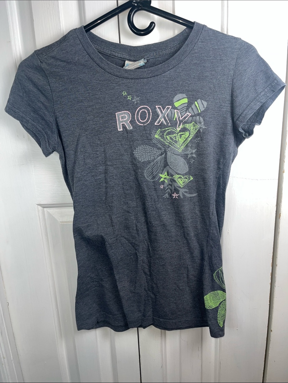 Y2K SZ MEDIUM vintage Roxy girls Charcoal Gray Tee with Lime Graphic
